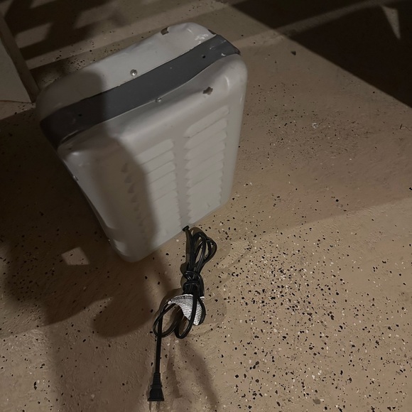 Patton Portable Heater in Gray - Picture 2 of 4